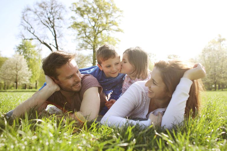 5 tips on how to take better photos of your kids - Put your camera down and enjoy time together!